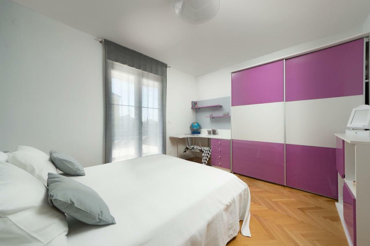 Rainbow Apartment Пула Екстериор снимка