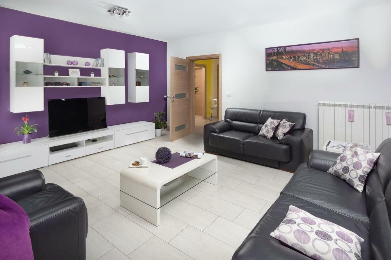 Rainbow Apartment Пула Екстериор снимка