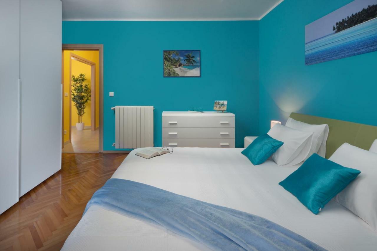 Rainbow Apartment Пула Екстериор снимка